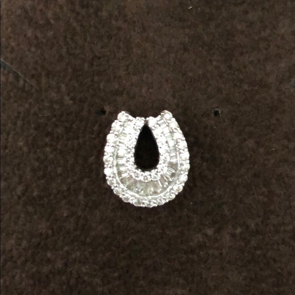 Diamond pendant